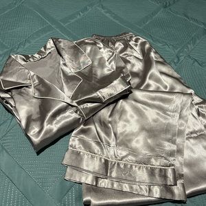 Grey silk-like pj’s. Long sleeve shirt with long pants. Size XL.